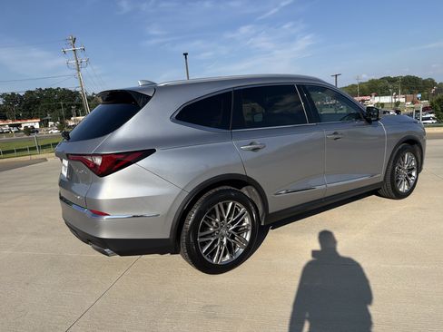 Certified 2024 Acura MDX SH-AWD w/ Advance Package image 30