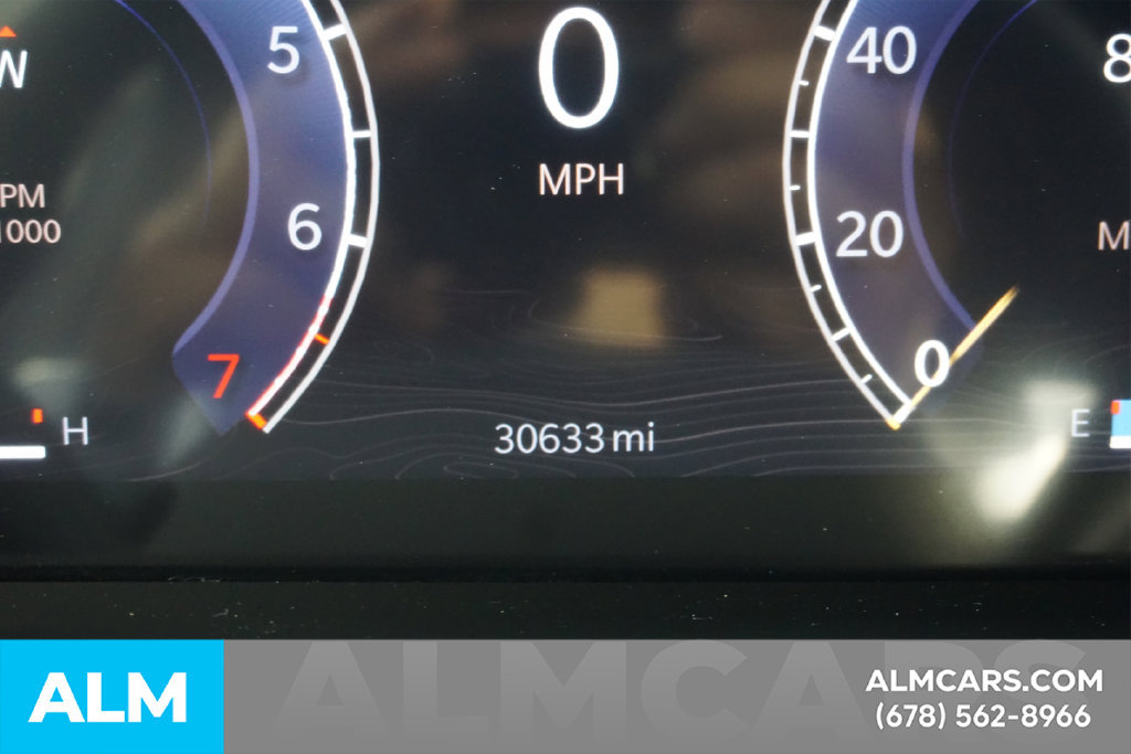Used 2025 Jeep Grand Cherokee Altitude AWD/4WD image 58