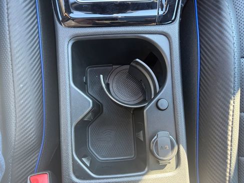 Used 2024 Volkswagen Golf R image 19