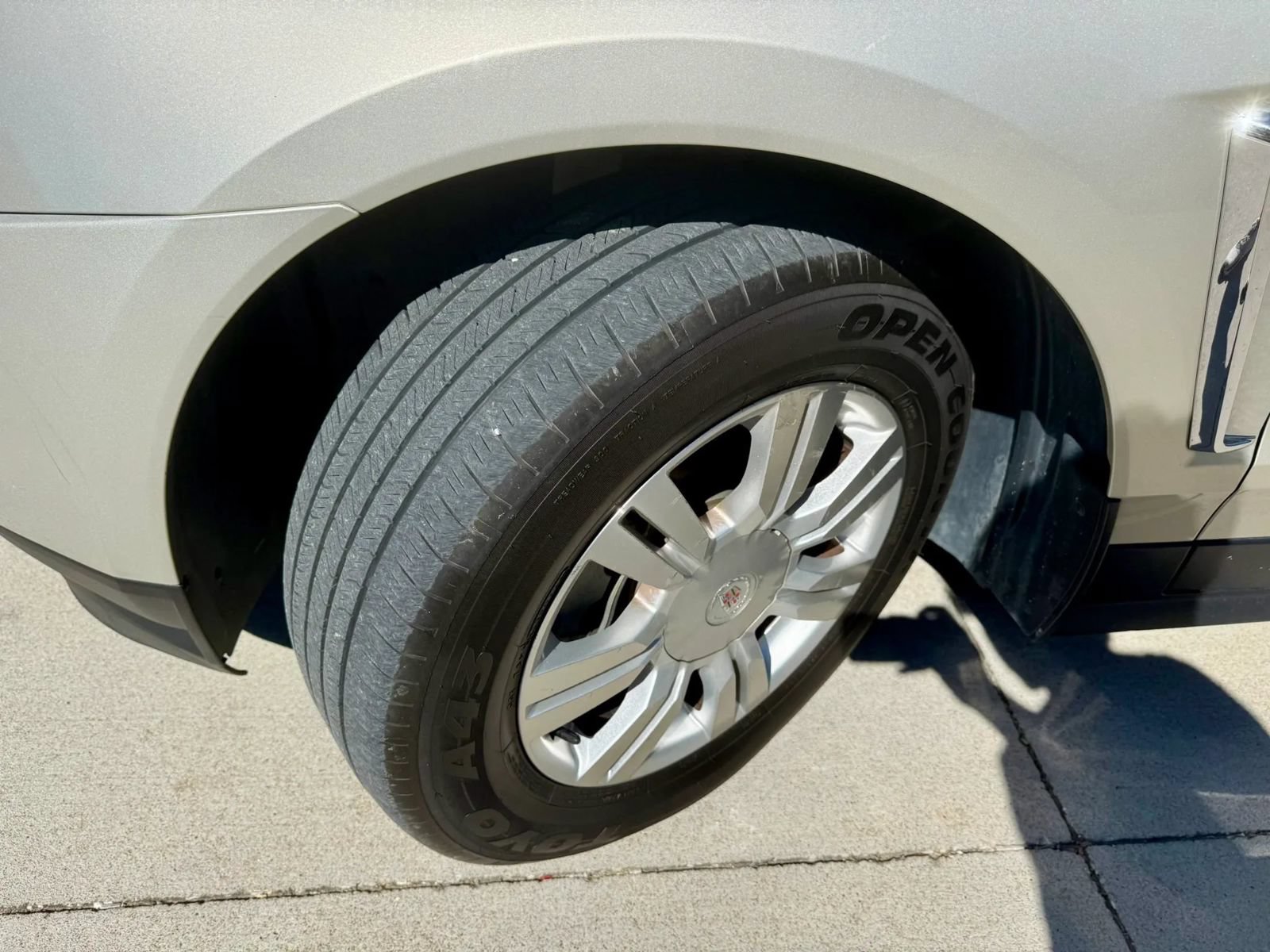 Used 2013 Cadillac SRX Luxury AWD/4WD image 10