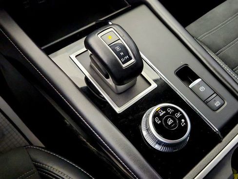 Used 2023 Mitsubishi Outlander SE FWD image 14