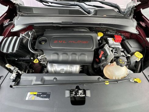 Used 2022 Jeep Compass Latitude w/ Sun and Sound Group image 25