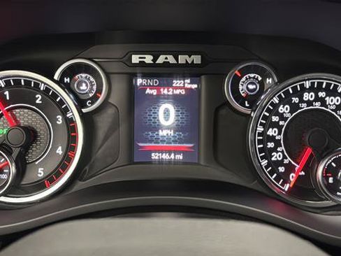 Used 2022 RAM 2500 Big Horn AWD/4WD image 16