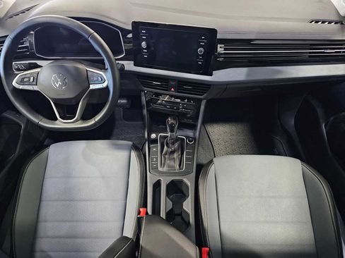 Certified 2025 Volkswagen Jetta SE image 19