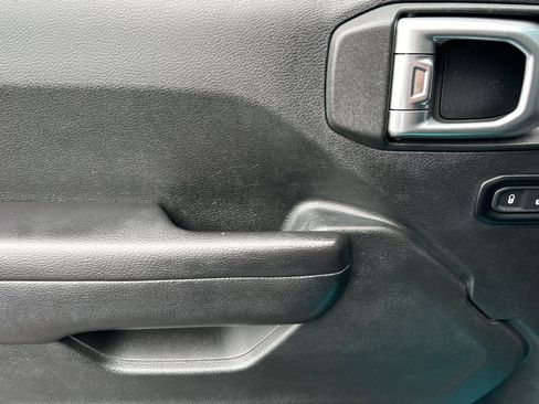 Used 2019 Jeep Wrangler Unlimited Sport S image 11