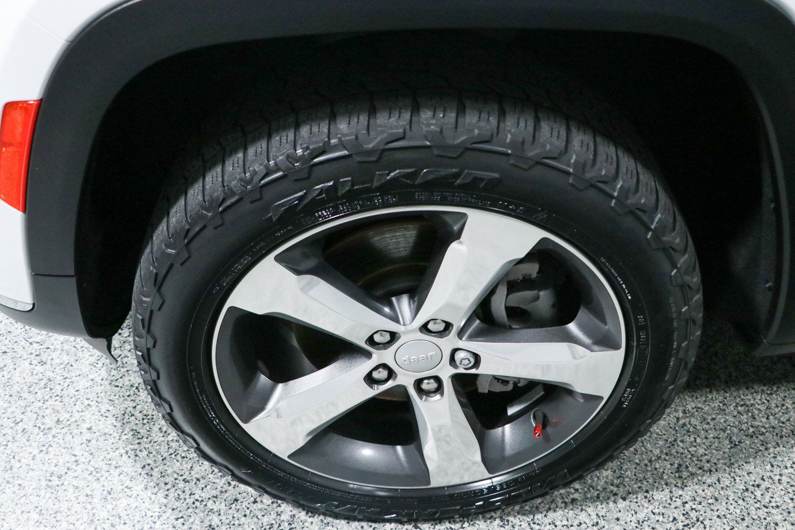 Used 2021 Jeep Grand Cherokee L Limited RWD image 11
