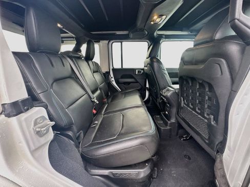 Used 2023 Jeep Wrangler Unlimited Rubicon 4xe w/ Cold Weather Group AWD/4WD image 29