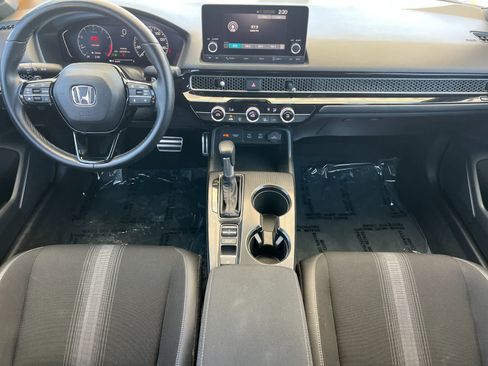 Used 2025 Honda Civic Sport image 4