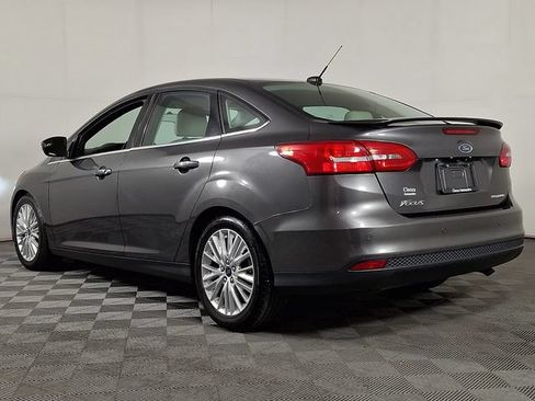 Used 2015 Ford Focus Titanium FWD image 7
