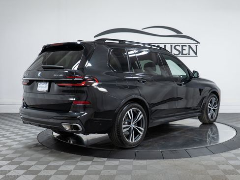 Certified 2024 BMW X7 xDrive40i w/ Executive Package image 5