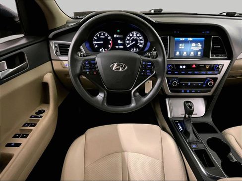 Used 2016 Hyundai Sonata SE image 5