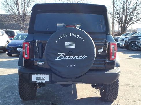 Used 2023 Ford Bronco Badlands image 31