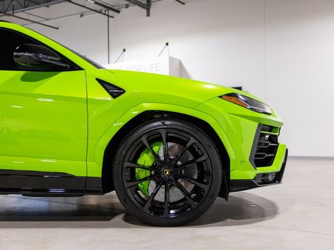 Used 2022 Lamborghini Urus image 22