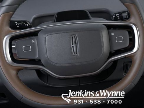 New 2026 Lincoln Navigator Reserve AWD/4WD image 12