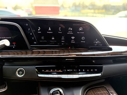 Used 2021 Cadillac Escalade Sport Platinum image 28