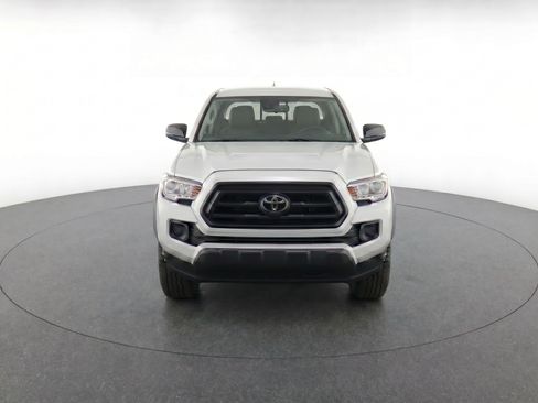 Certified 2023 Toyota Tacoma SR AWD/4WD image 5