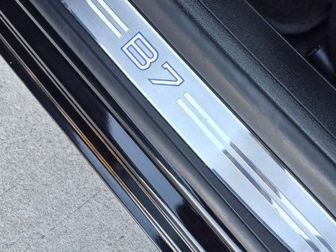 Used 2011 BMW ALPINA B7 w/ Driver Assistance Pkg image 44