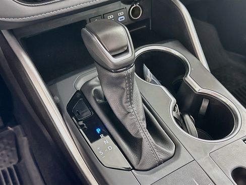 Certified 2026 Toyota Highlander XLE AWD/4WD image 19