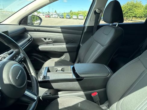 Used 2025 Hyundai Tucson SEL AWD/4WD image 8