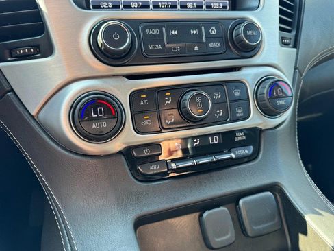 Used 2020 GMC Yukon SLE AWD/4WD image 19