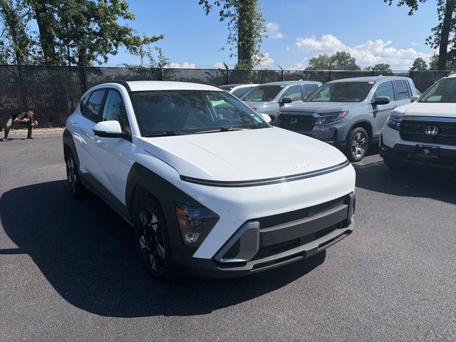 Used 2025 Hyundai Kona SEL FWD image 4