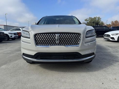 Used 2022 Lincoln Nautilus Reserve w/ Equipment Group 201A image 2