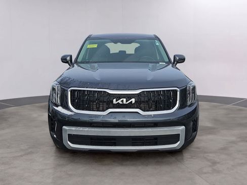 Used 2024 Kia Telluride LX AWD/4WD image 2