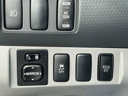Used 2013 Toyota Tacoma 4x4 Double Cab w/ TRD Sport Pkg image 25