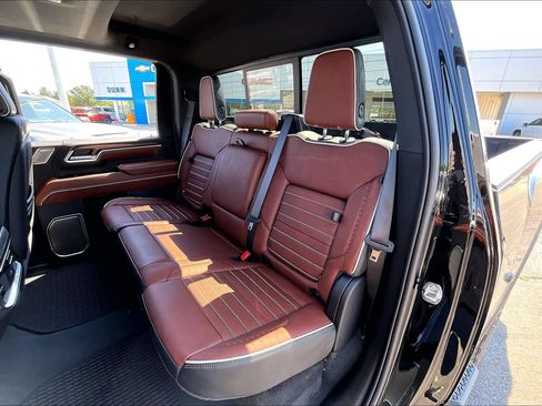 New 2026 GMC Sierra 2500 Denali Ultimate AWD/4WD image 10