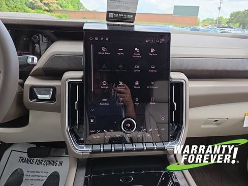 New 2026 GMC Yukon XL Denali w/ Denali Reserve Package AWD/4WD image 11
