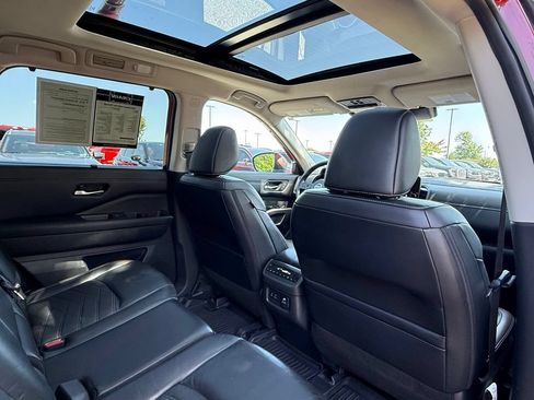 Used 2023 Nissan Pathfinder Platinum w/ Cargo Package AWD/4WD image 41