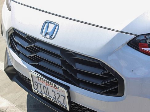 Used 2025 Honda HR-V Sport image 5