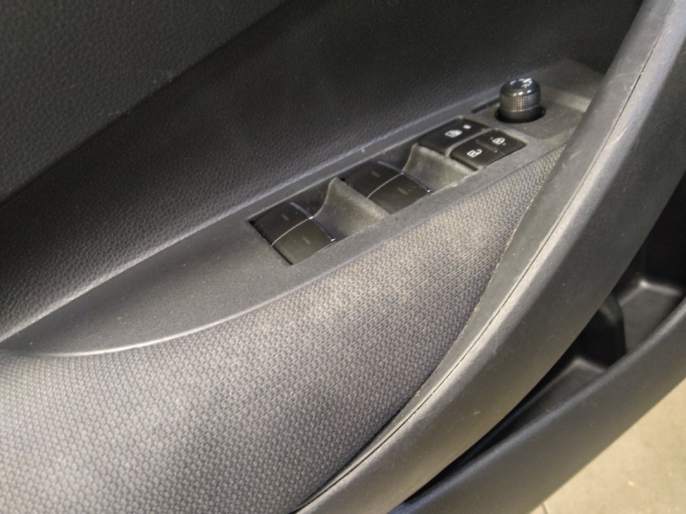 Used 2021 Toyota Corolla LE w/ LE Premium Package FWD image 27
