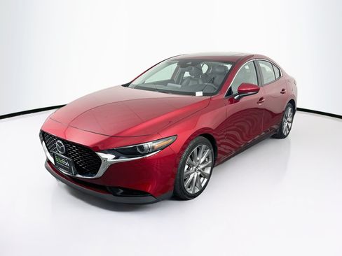 Used 2019 MAZDA MAZDA3 Sedan FWD image 3