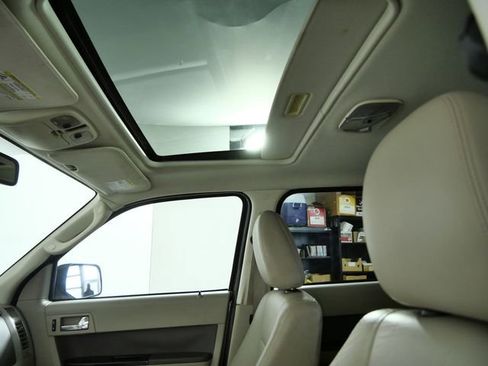 Used 2009 Ford Escape 4WD Hybrid image 18