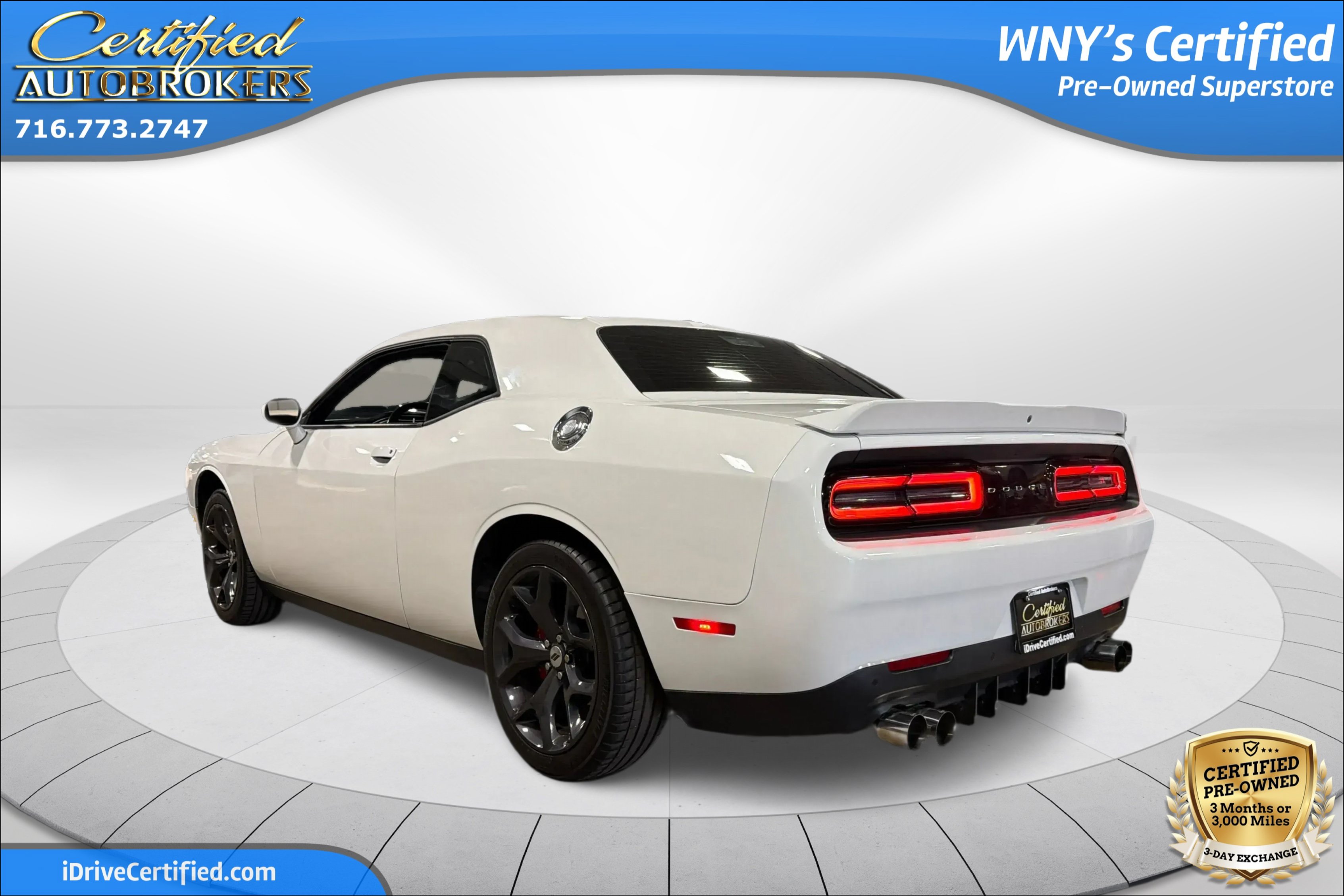 Used 2018 Dodge Challenger SXT Plus RWD image 8