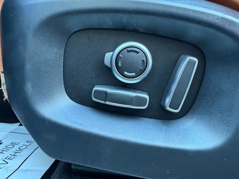 Used 2016 Land Rover Range Rover Sport Supercharged image 17