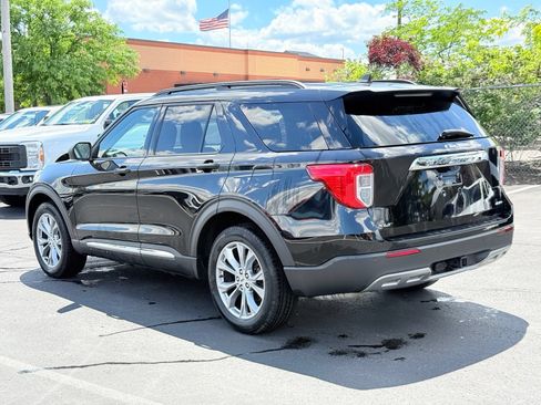 Used 2023 Ford Explorer XLT w/ Equipment Group 202A AWD/4WD image 6