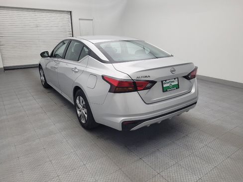 Used 2024 Nissan Altima 2.5 S FWD image 5