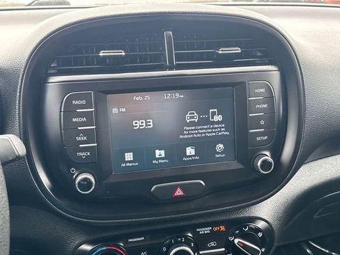 Used 2021 Kia Soul LX image 21