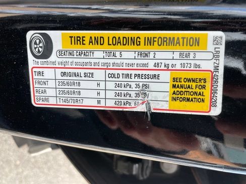 Used 2024 Buick Envision Preferred AWD/4WD image 36
