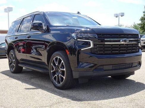 Used 2021 Chevrolet Tahoe RST w/ Luxury Package AWD/4WD image 28