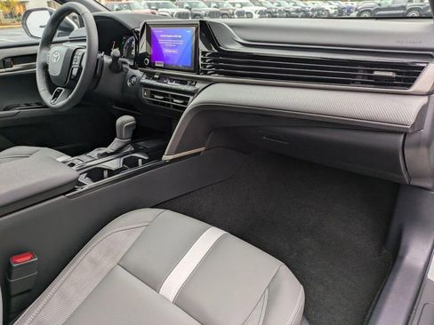 Certified 2025 Toyota Camry SE w/ Convenience Package image 42