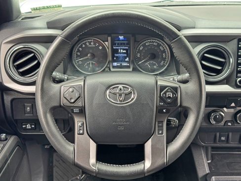 Used 2023 Toyota Tacoma TRD Sport w/ Black Out Package (TMS) AWD/4WD image 19