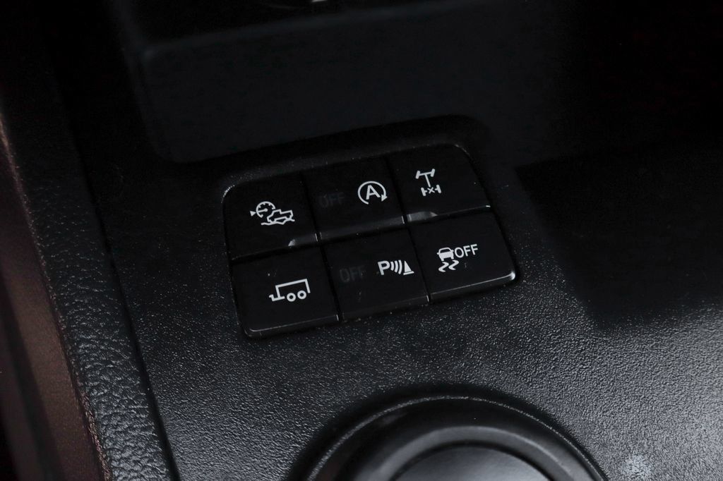 Used 2022 Ford Ranger Lariat w/ Tremor Off-Road Package AWD/4WD image 39