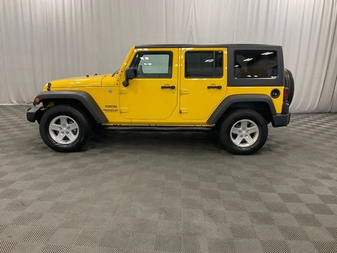 Used 2015 Jeep Wrangler Unlimited Sport w/ Quick Order Package 24S AWD/4WD image 13