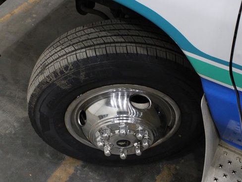 Used 2015 Ford E-450 and Econoline 450 Super Duty w/ Shuttle Bus Prep Package image 27