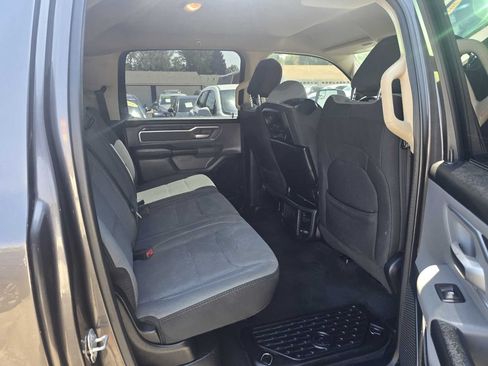 Used 2020 RAM 1500 Big Horn AWD/4WD image 38