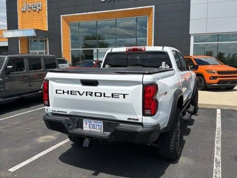 Used 2024 Chevrolet Colorado ZR2 w/ Technology Package AWD/4WD image 7
