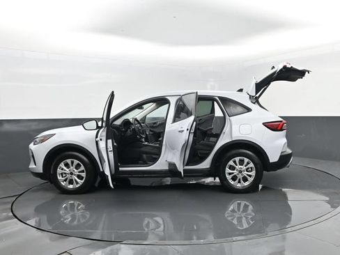 Used 2025 Ford Escape Active AWD/4WD image 29